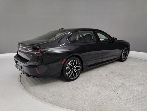 2025 BMW i7 xDrive60
