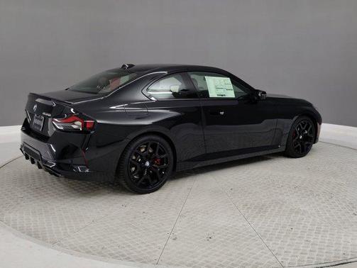 2025 BMW M240 i