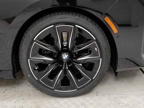2025 BMW i7 xDrive60