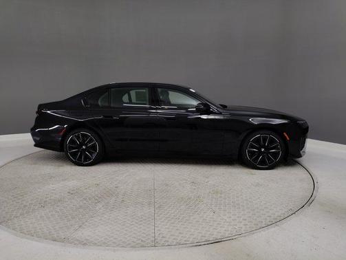 2025 BMW i7 xDrive60