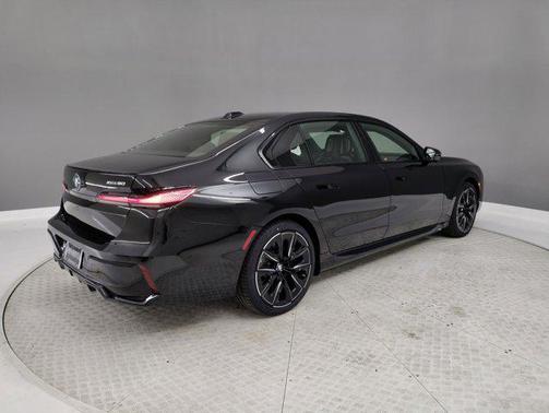 2025 BMW i7 xDrive60