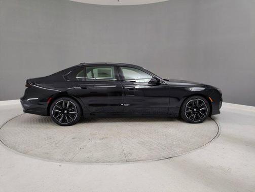 2025 BMW i7 xDrive60