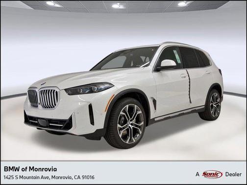 Mineral White Metallic 2026 BMW X5 xDrive40i