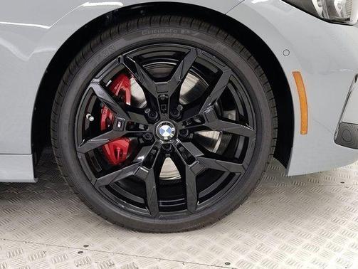 2025 BMW 330 i