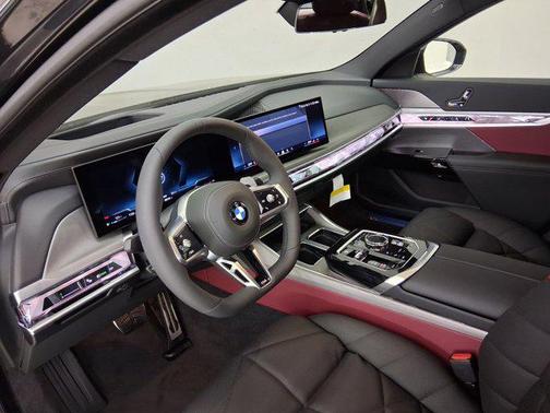 2026 BMW 740 740i