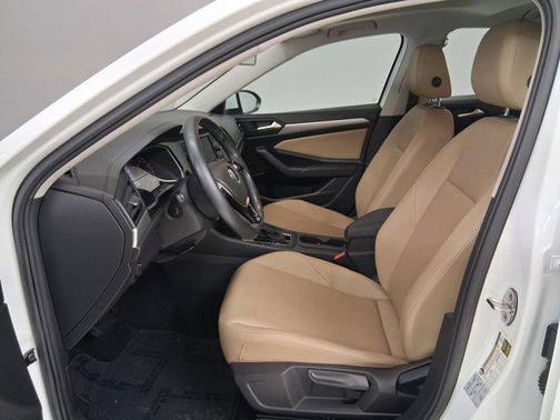 Pure White 2019 Volkswagen Jetta 1.4T S