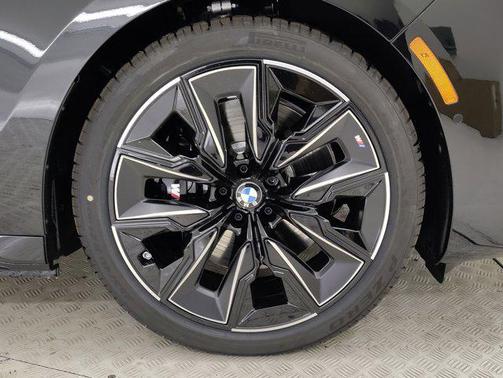 2025 BMW i7 eDrive50