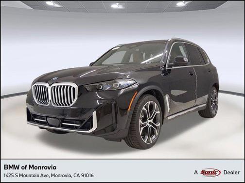 Black Sapphire Metallic 2026 BMW X5 PHEV xDrive50e
