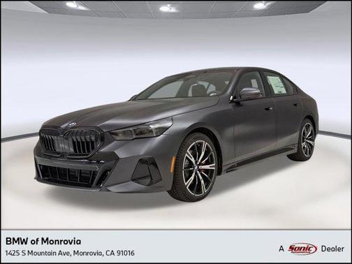 Frozen Deep Grey 2026 BMW 530 530i