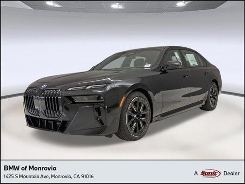 2026 BMW 750e i xDrive