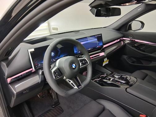 Black Sapphire Metallic 2027 BMW 530 i