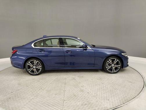 2021 BMW 330 330i
