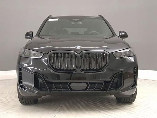 Black Sapphire Metallic 2026 BMW X5 xDrive40i