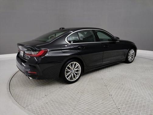 2024 BMW 330 i