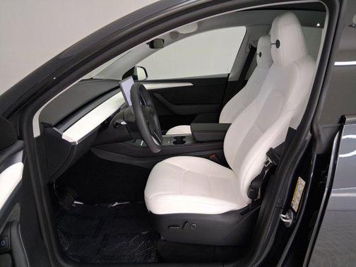 2024 Tesla Model Y Long Range Dual Motor All-Wheel Drive