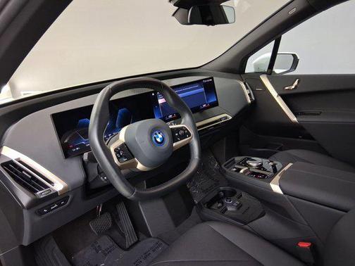 Alpine White 2023 BMW iX xDrive50