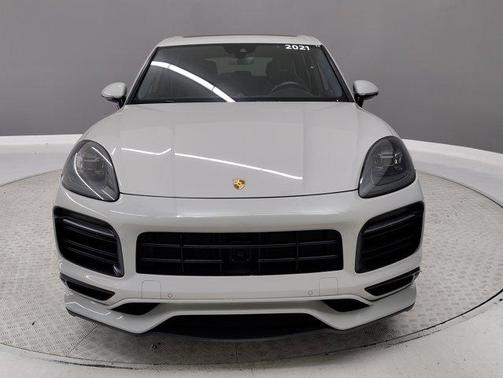 2021 Porsche Cayenne GTS