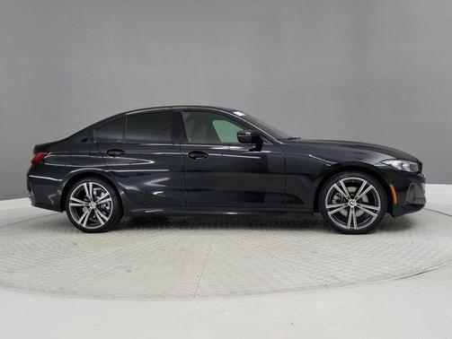 2023 BMW 330 xDrive