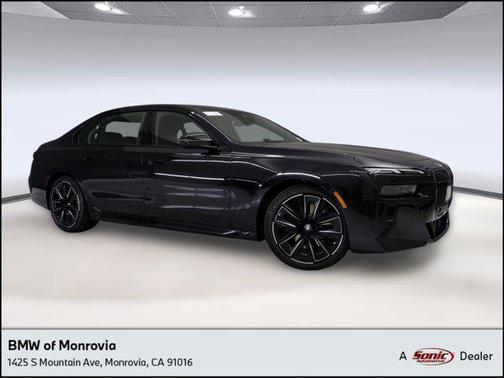2026 BMW 740 740i