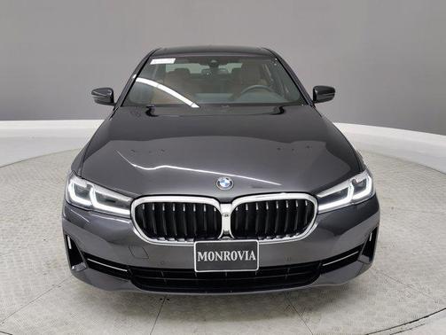 2022 BMW 530 i