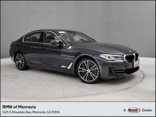 2022 BMW 530 i