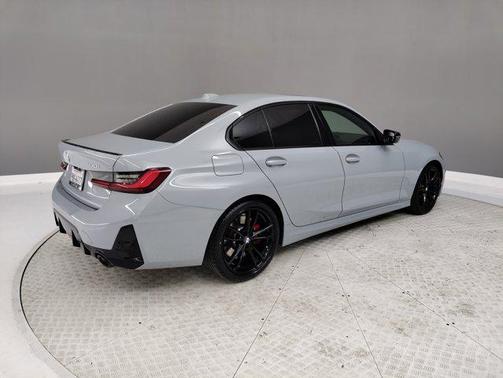 2024 BMW 330 i