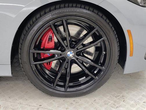 2024 BMW 330 i