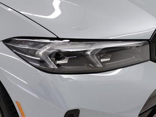 2024 BMW 330 i