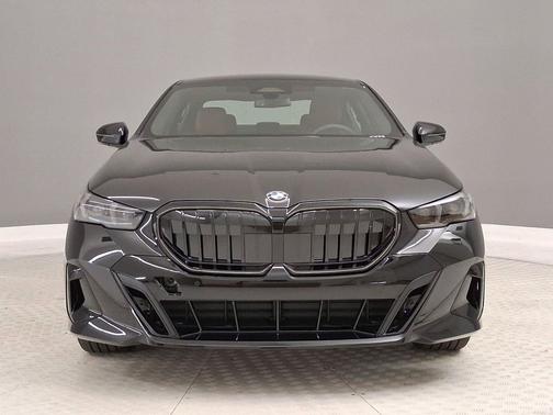 Black Sapphire Metallic 2027 BMW 530 i