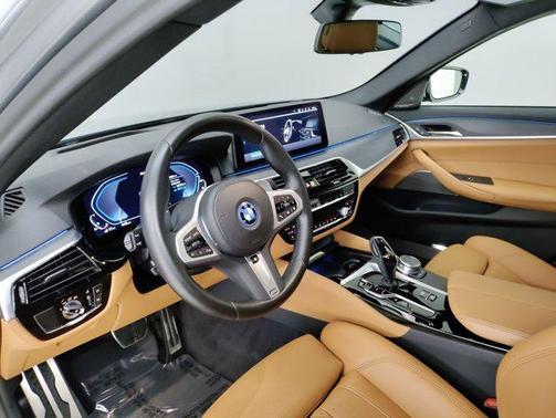 2023 BMW 530e Base