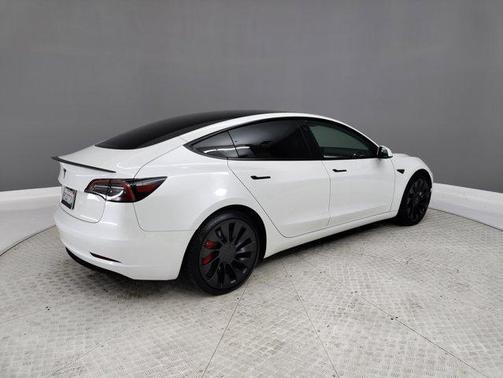 2023 Tesla Model 3 Performance