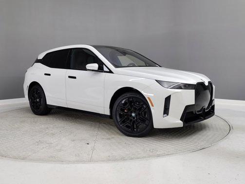 2026 BMW iX xDrive60