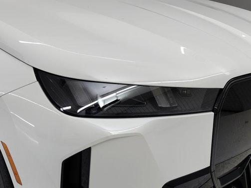 2026 BMW iX xDrive60