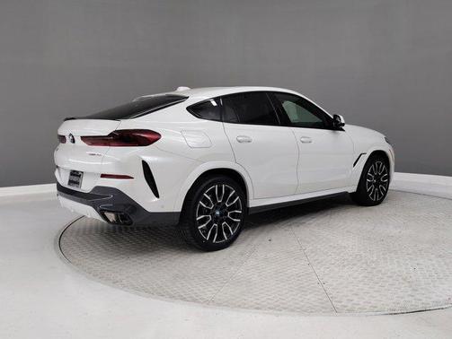 2026 BMW X6 xDrive40i