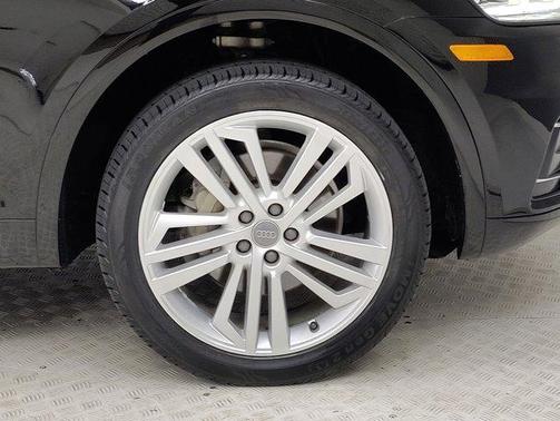 2018 Audi Q5 2.0T Premium Plus