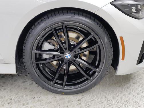 2022 BMW 330 330i