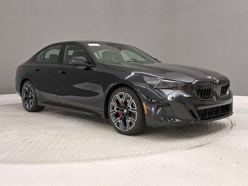 Black Sapphire Metallic 2026 BMW 530 530i