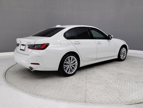 2023 BMW 330 330i
