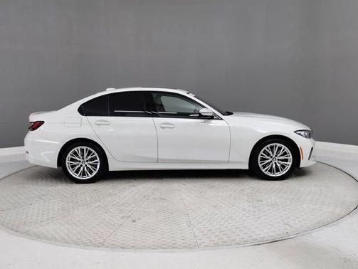 2023 BMW 330 330i