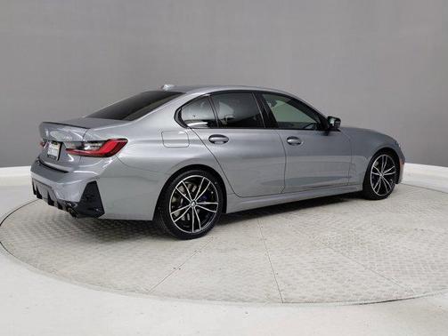 2023 BMW 330 330i