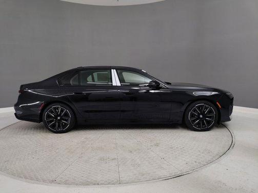 2025 BMW 760 i xDrive