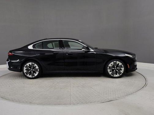 2026 BMW 530 530i