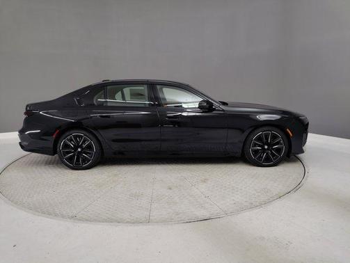 2025 BMW 760 i xDrive