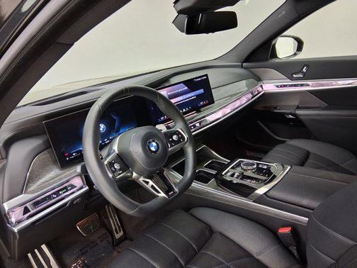 2024 BMW 760 xDrive
