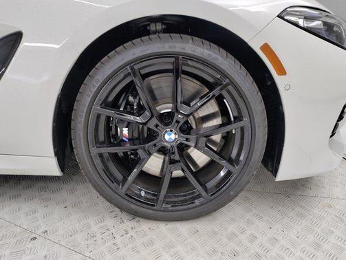 2025 BMW 840 i