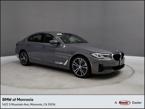 2022 BMW 530 i
