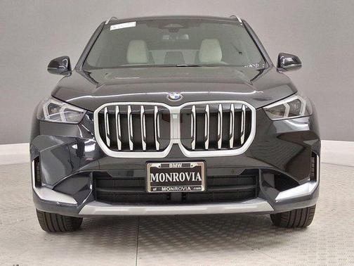 Black Sapphire Metallic 2026 BMW X1 xDrive28i