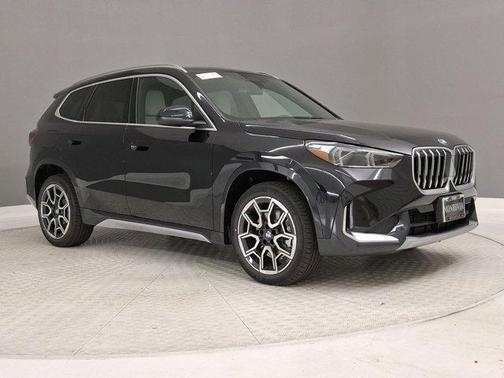 Black Sapphire Metallic 2026 BMW X1 xDrive28i