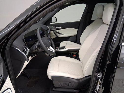 Black Sapphire Metallic 2026 BMW X1 xDrive28i