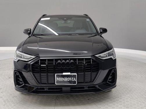 2024 Audi Q3 Premium 45 TFSI S line quattro Tiptronic